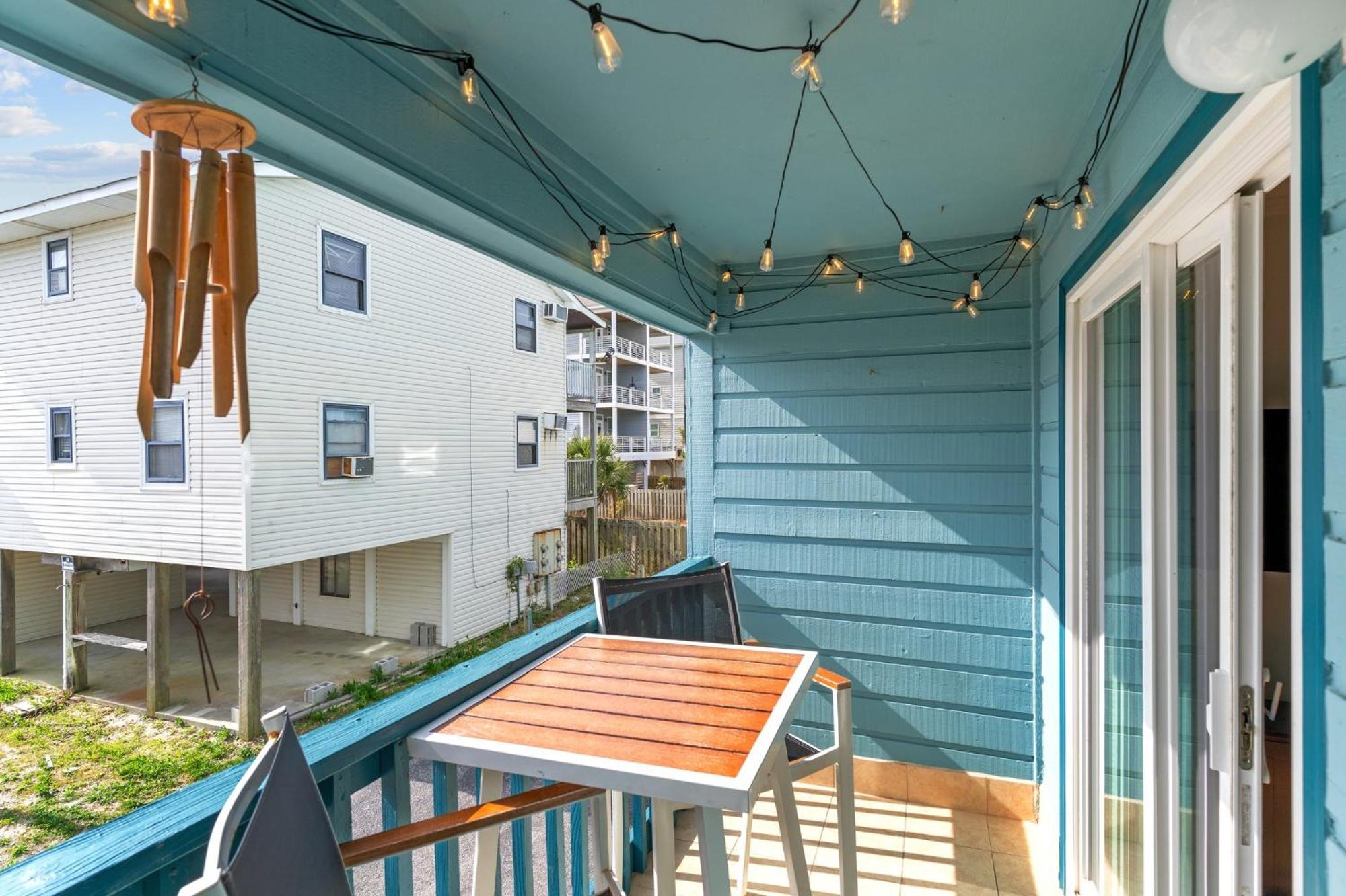 Hang Ten Hideaway, Pool, Condo, Parking - 6 Person Max Occupancy Carolina Beach Bagian luar foto