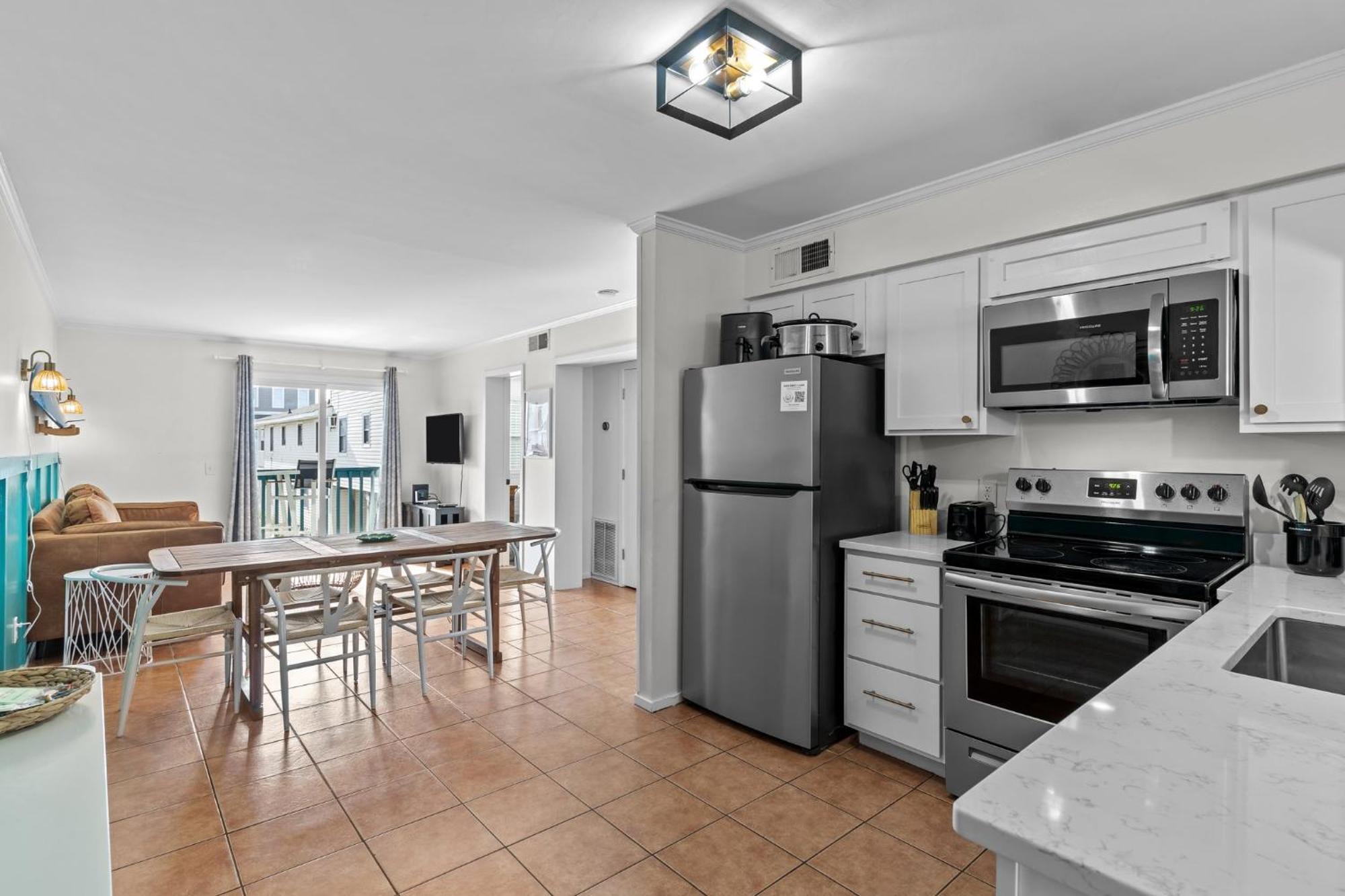 Hang Ten Hideaway, Pool, Condo, Parking - 6 Person Max Occupancy Carolina Beach Bagian luar foto