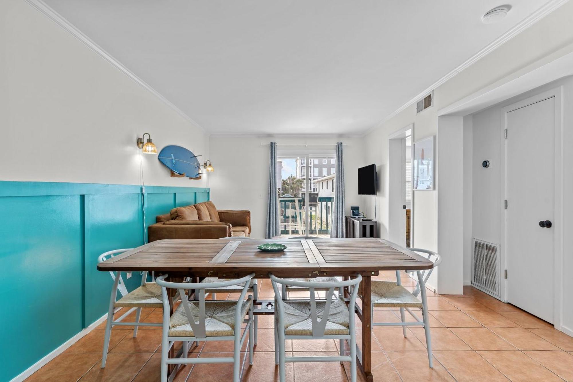 Hang Ten Hideaway, Pool, Condo, Parking - 6 Person Max Occupancy Carolina Beach Bagian luar foto
